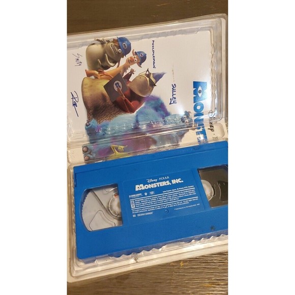 Blue VHS Disney/Pixar Monsters INC - Picture 4 of 5